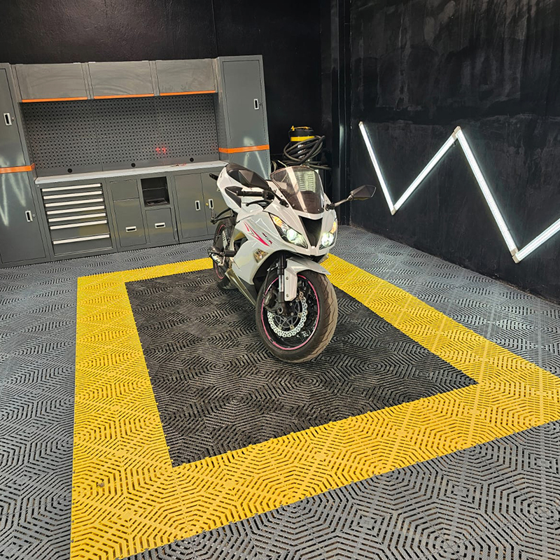 Garage Interlocking Flooring